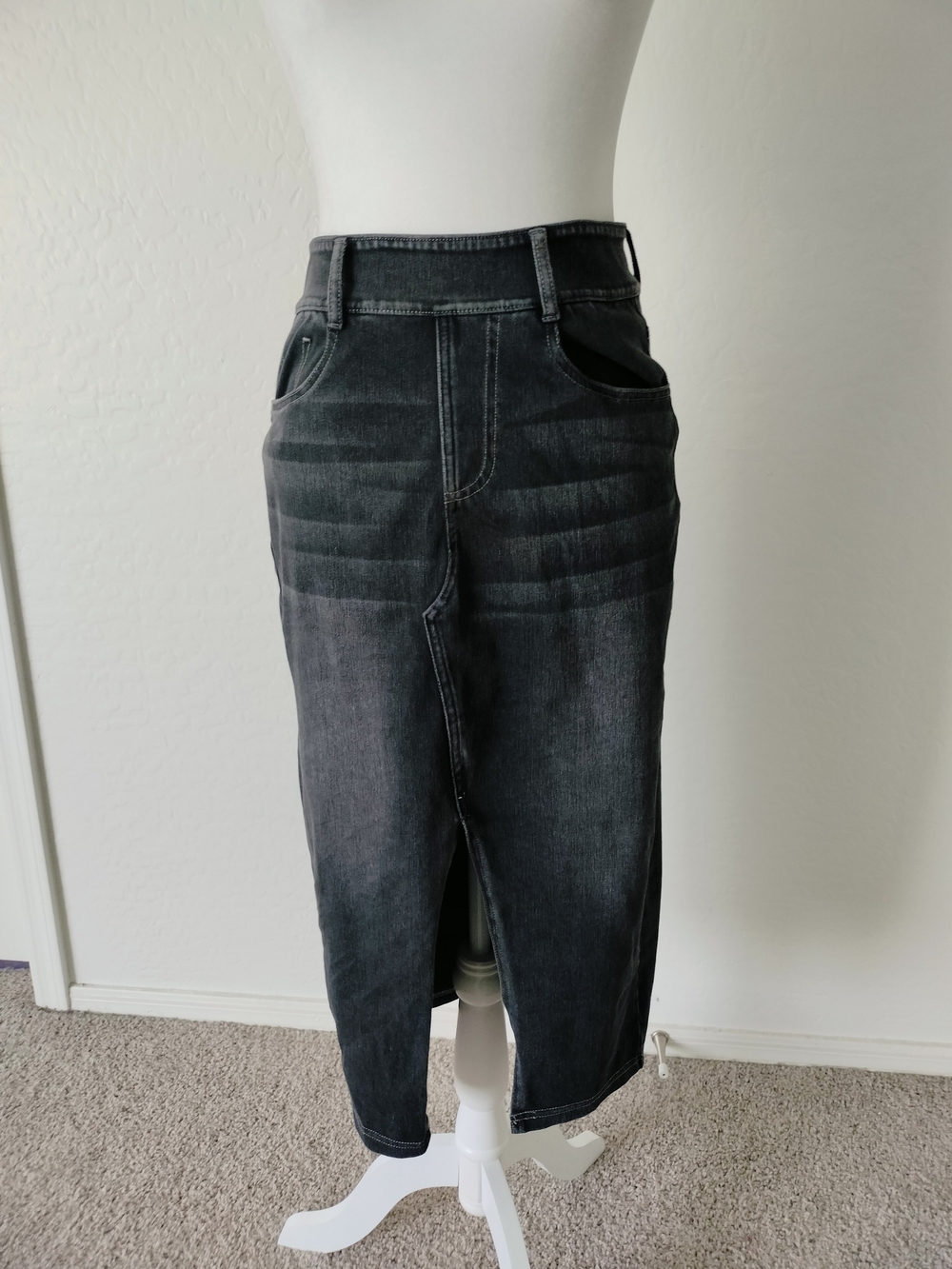 Halara 'Denim' Skirt Grey
